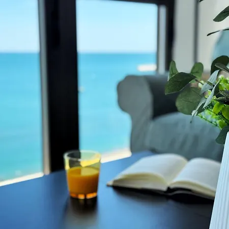 Malagueta Premium Con Terraza Y Vistas Al Mar * マラガ